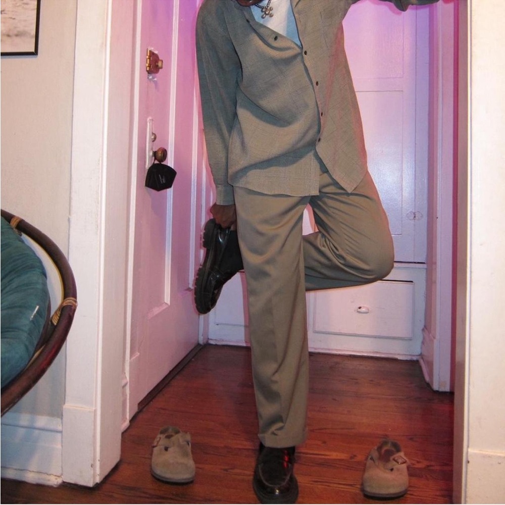 Haggar Men's Pleated Trousers - Picture 4 of 6
